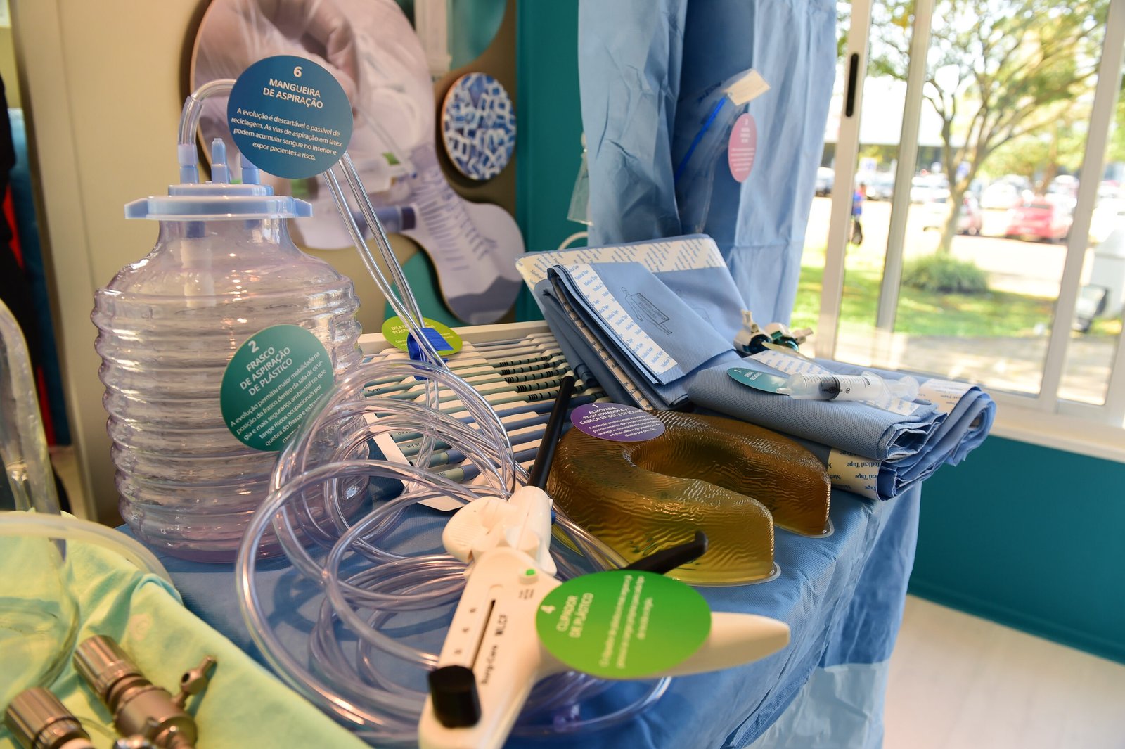 Porto Alegre-RS; 06/11/2014; Primeiro Congresso Brasileiro do Plástico, realizado nos dias 05, 06 e 07 de novembro na FIERGS em Porto Alegre. Foto: Vinícius Costa/ Agência Preview