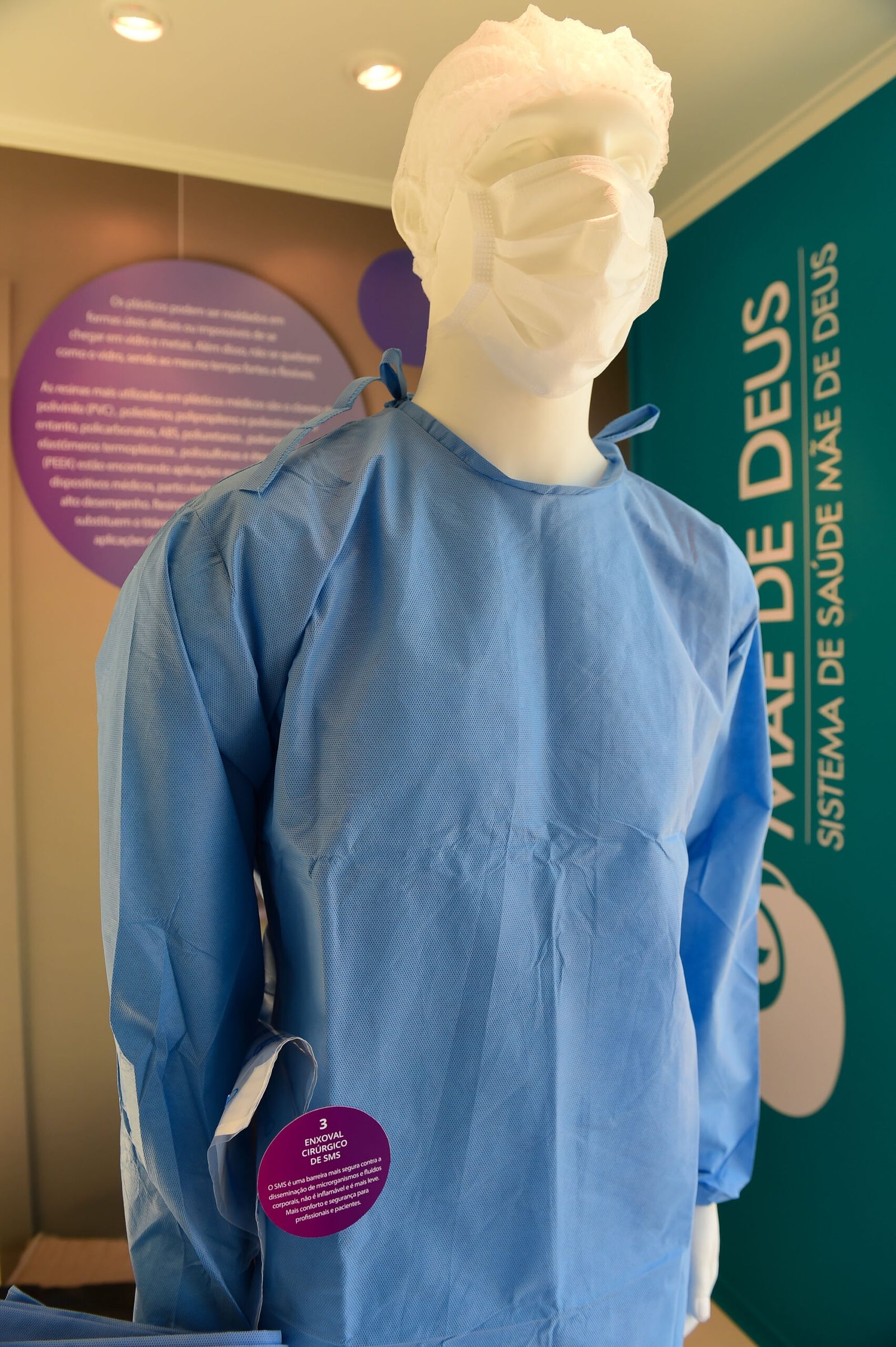 Porto Alegre-RS; 06/11/2014; Primeiro Congresso Brasileiro do Plástico, realizado nos dias 05, 06 e 07 de novembro na FIERGS em Porto Alegre. Foto: Vinícius Costa/ Agência Preview